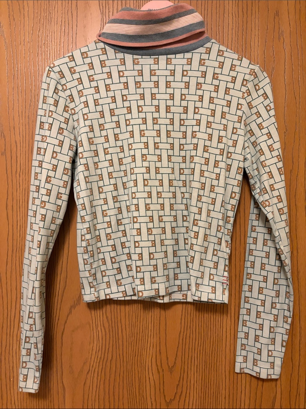 BDG Long Sleeve turtleneck Top in Cream